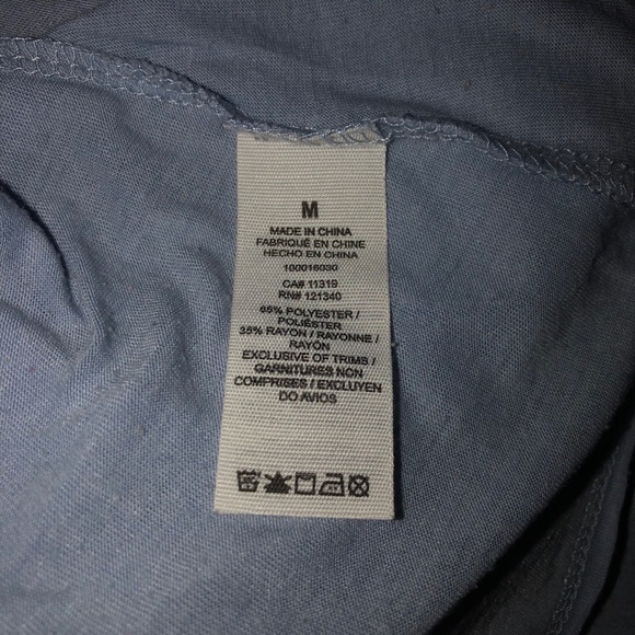 🌼 2 for $15 🌼 Garage Blue T-shirt with Pocket - Picture 4 of 4